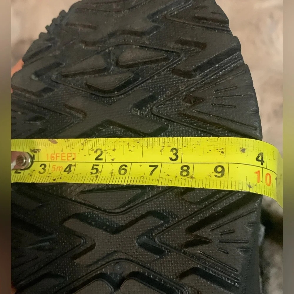 Columbia Kids Black and Blue Waterproof Snow  Boots. Size 1 Kids, Like New